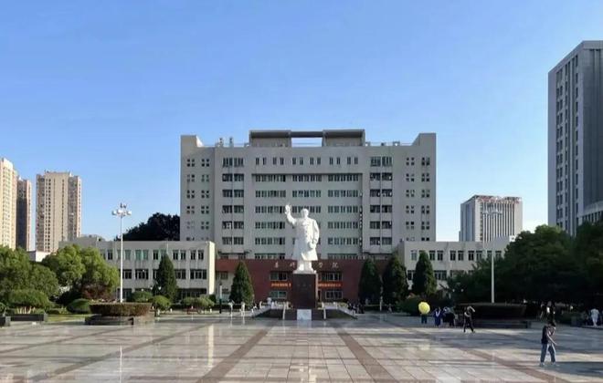 高考530分-580分,報考這4所醫科大學,將來就業比肩985畢業生!