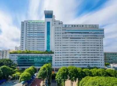 廣西醫科大字第二附屬醫院與第一附屬醫院整形技術對比