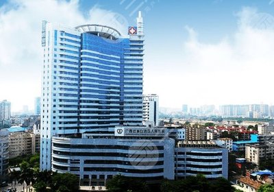 南寧醫科大隆胸還是區醫院隆胸好