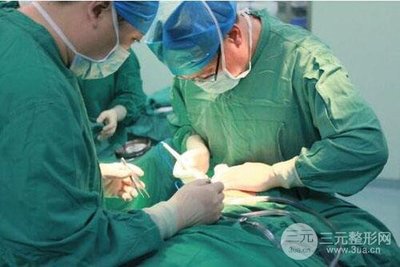 廣西醫科大學第一附屬醫院美容外科2020價格表預覽&醫生名單