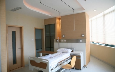 廣西醫科大學附屬口腔醫院拔智齒多少錢